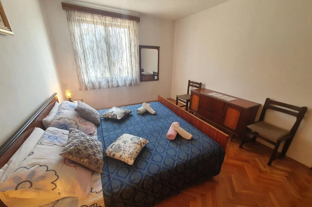 Apartment Zdenka For Max 2 Persons In Vrsar Center Close To Sea Croatia
