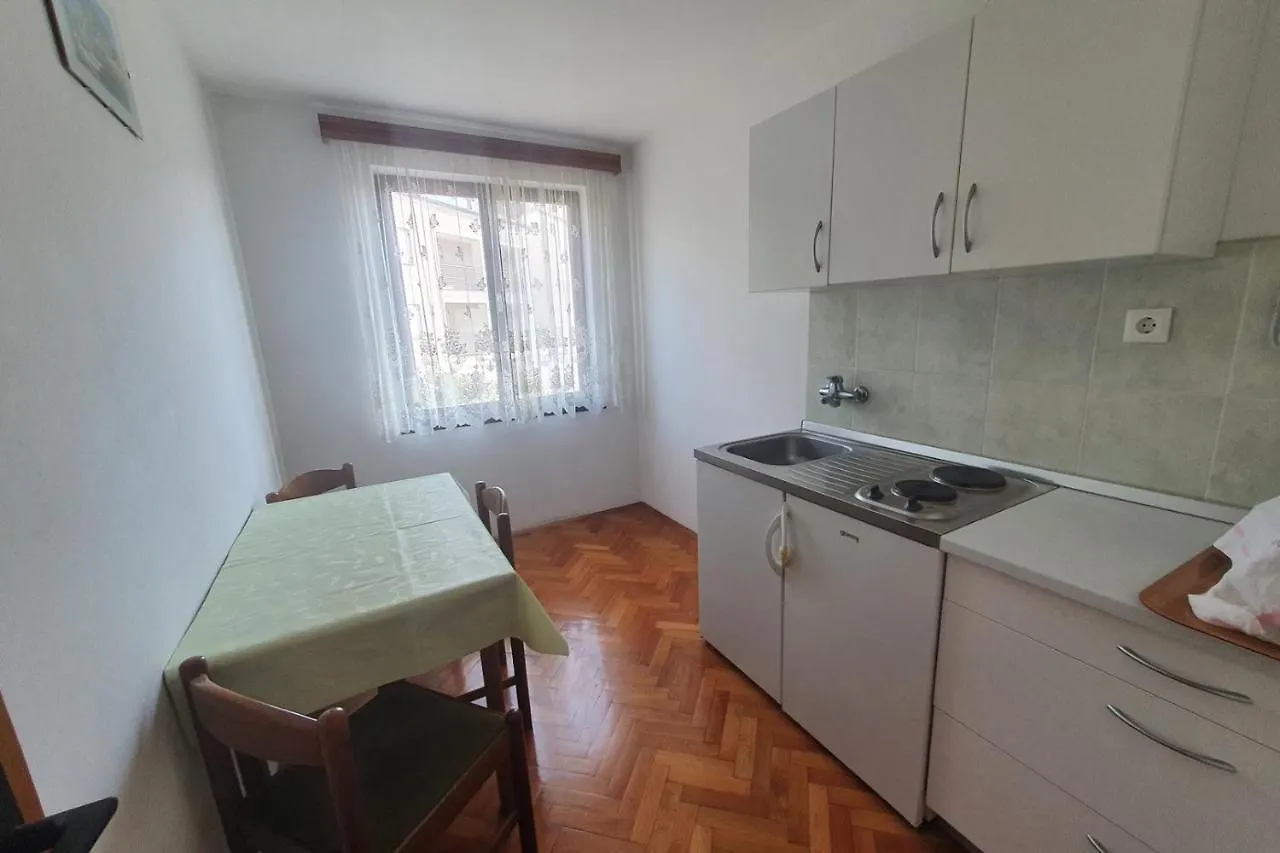 Apartment Zdenka For Max 2 Persons In Vrsar Center Close To Sea