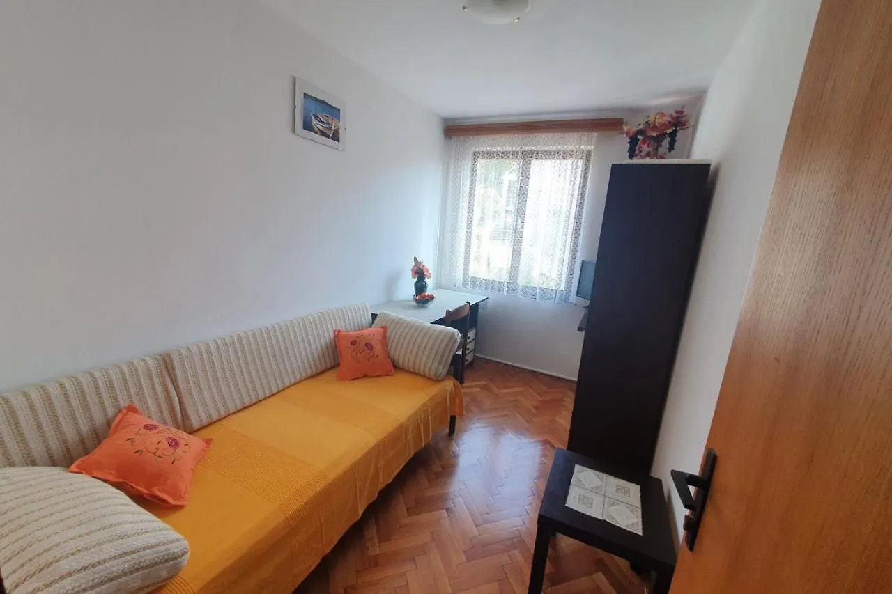 Apartment Zdenka For Max 2 Persons In Vrsar Center Close To Sea
