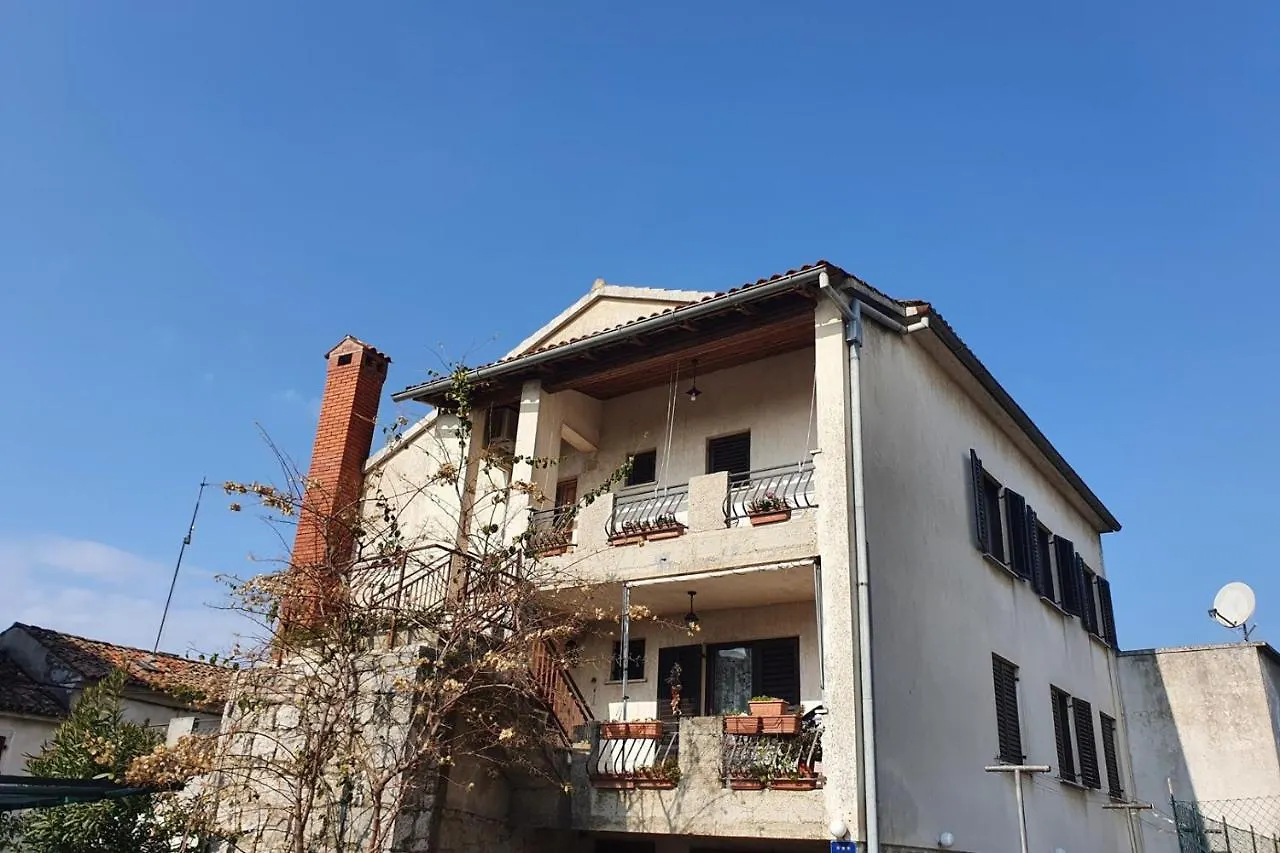Apartment Zdenka For Max 2 Persons In Vrsar Center Close To Sea 0*,